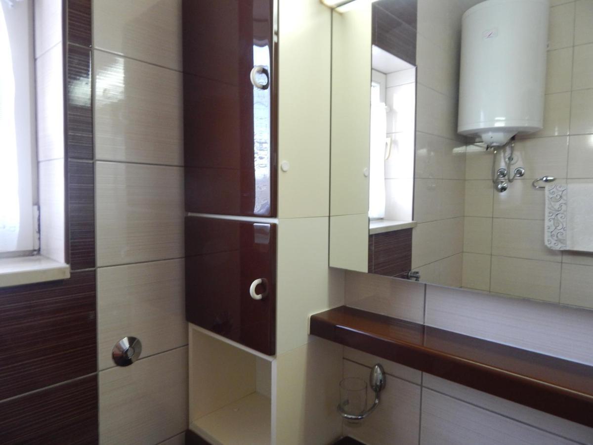 Apartmani Lana 布罗达里卡 外观 照片
