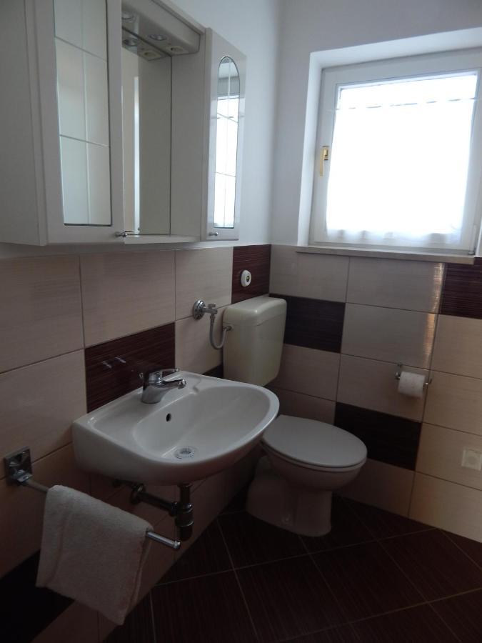 Apartmani Lana 布罗达里卡 外观 照片