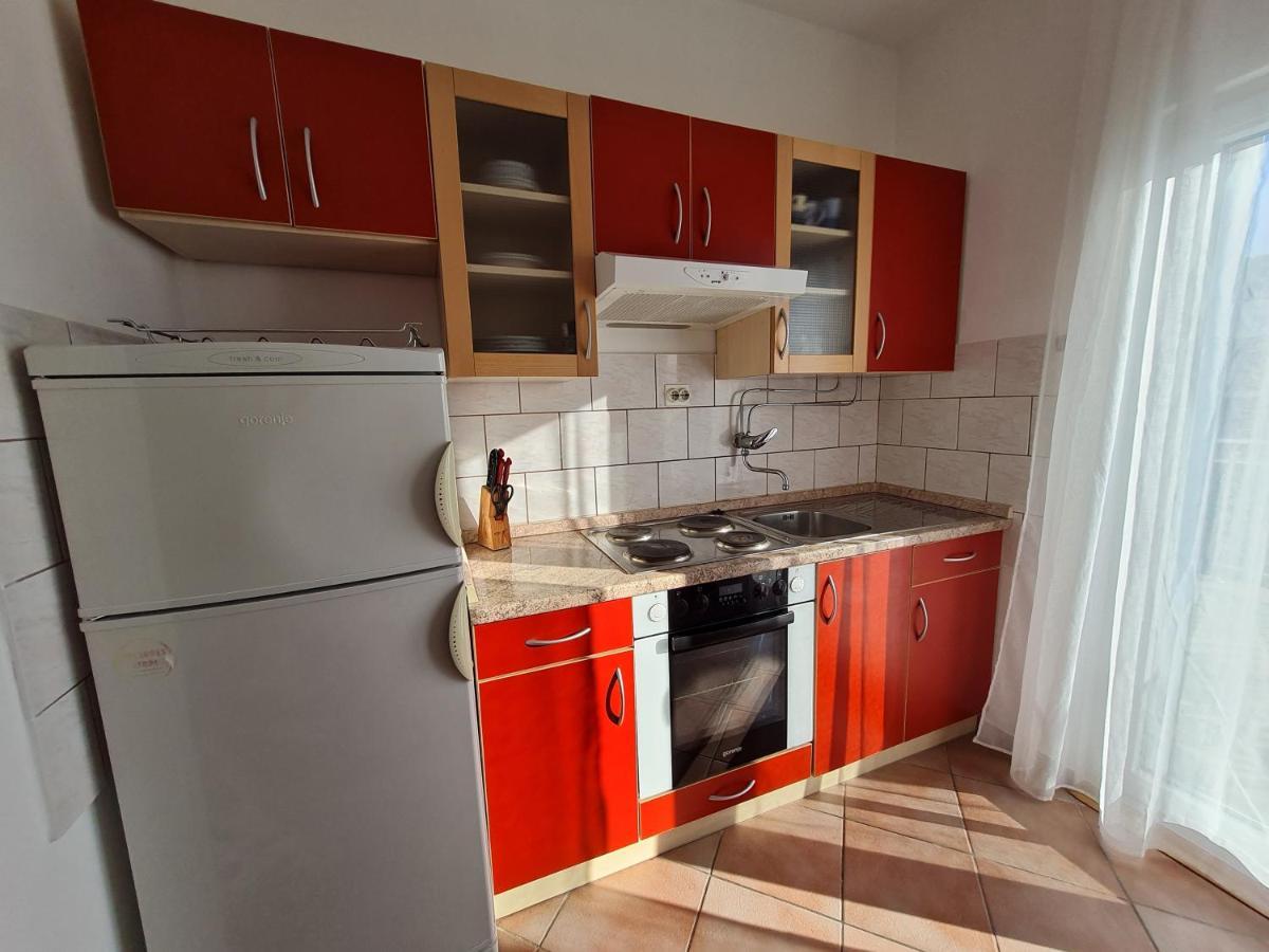 Apartmani Lana 布罗达里卡 外观 照片